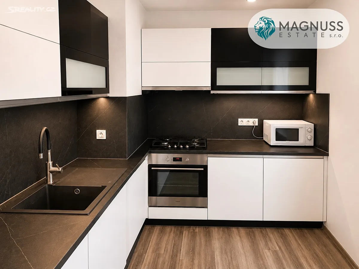 Prodej bytu 3+1 70 m² – pohled 2