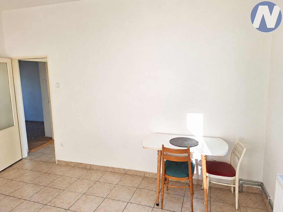 Pronájem bytu 2+1 74 m² – fotografie 4