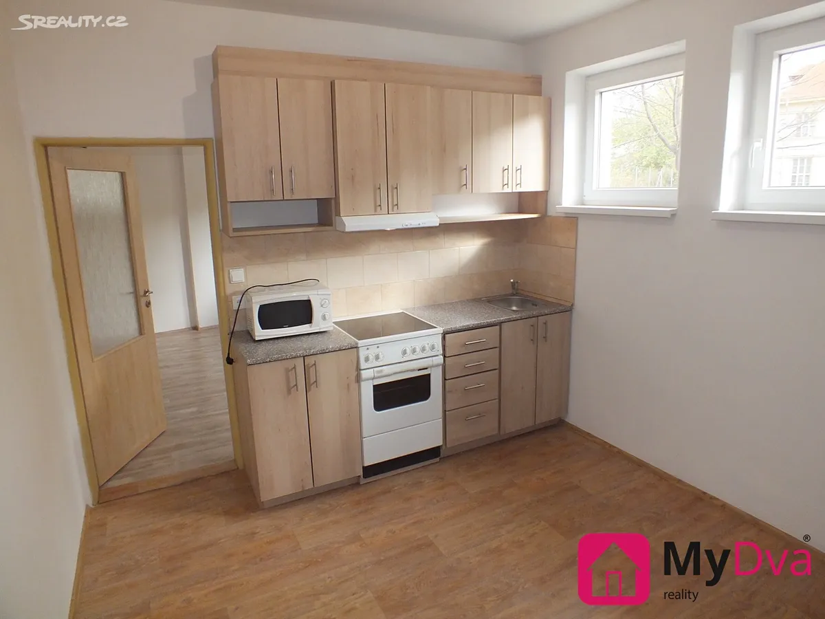 Pronájem bytu 1+1 38 m², Znojmo