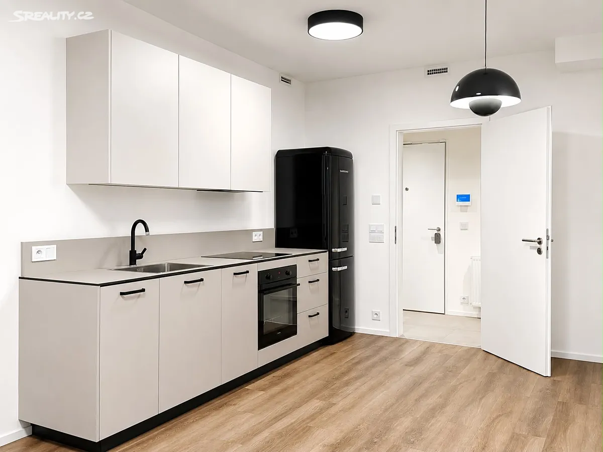 Pronájem bytu 2+kk 135 m², Praha