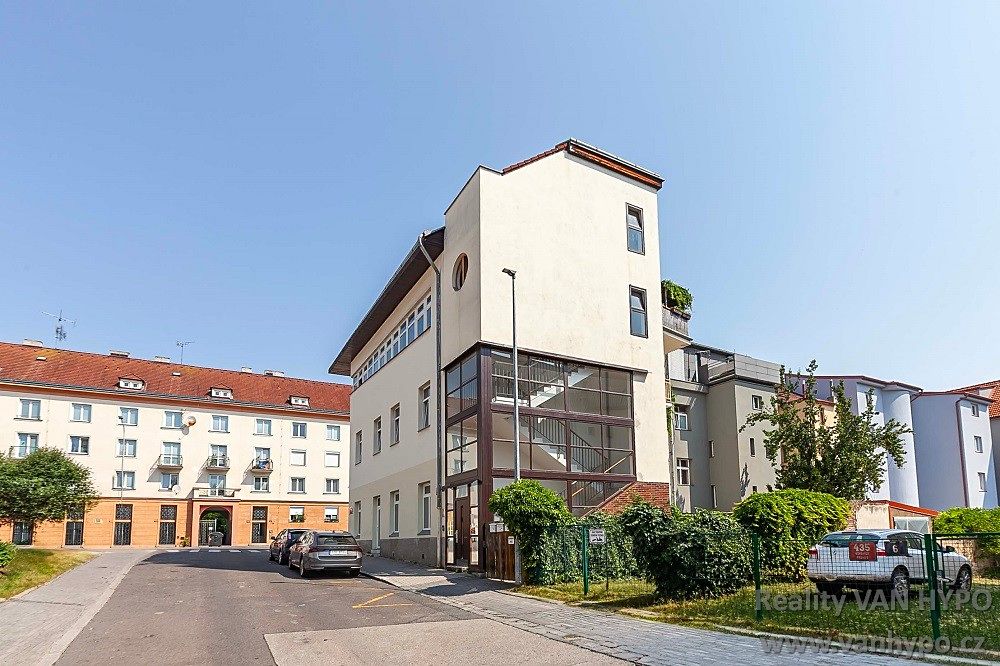 Prodej bytu 2+kk 42 m² – fotografie 2
