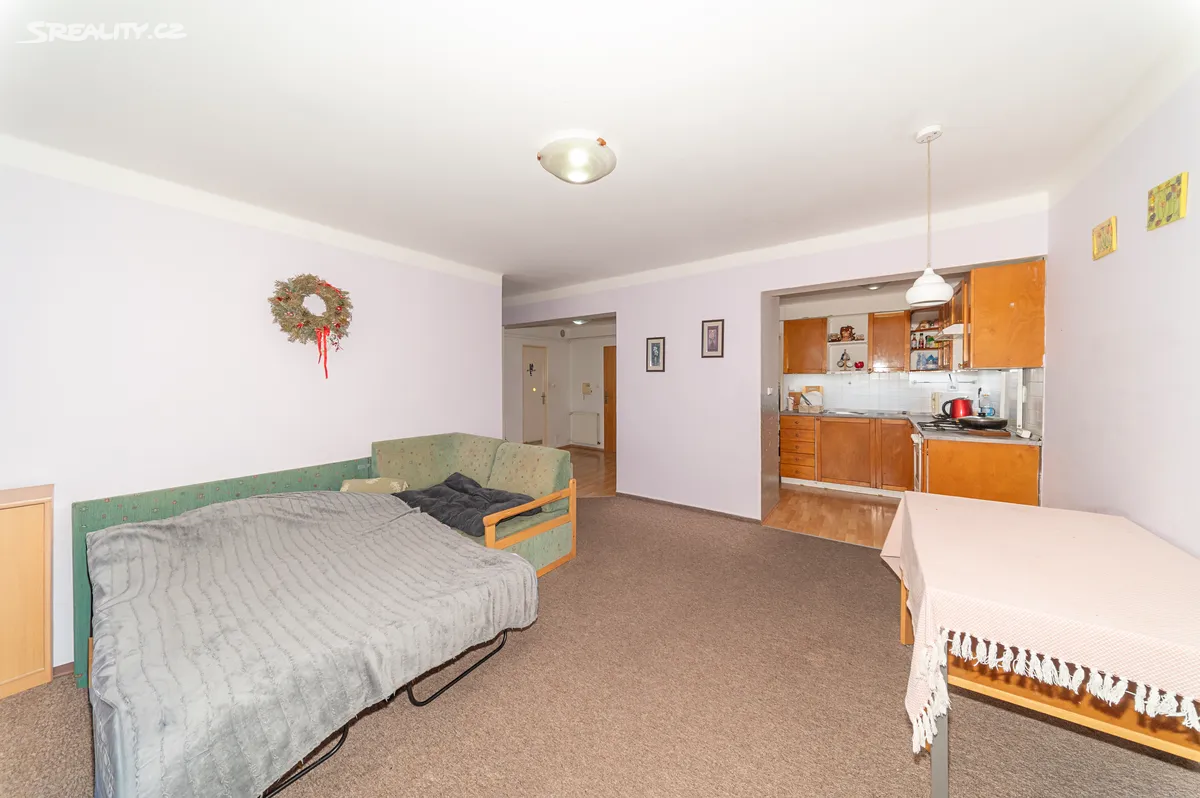 Pronájem bytu 3+kk 85 m² – pohled 4