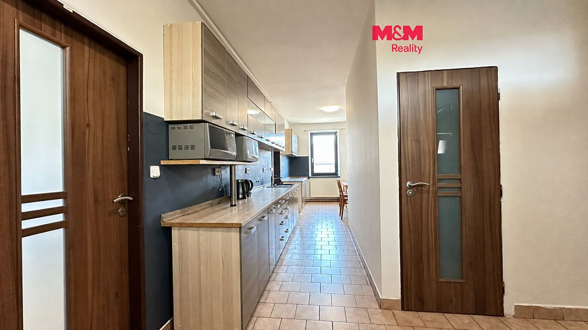 Pronájem činžovního domu 280 m²
