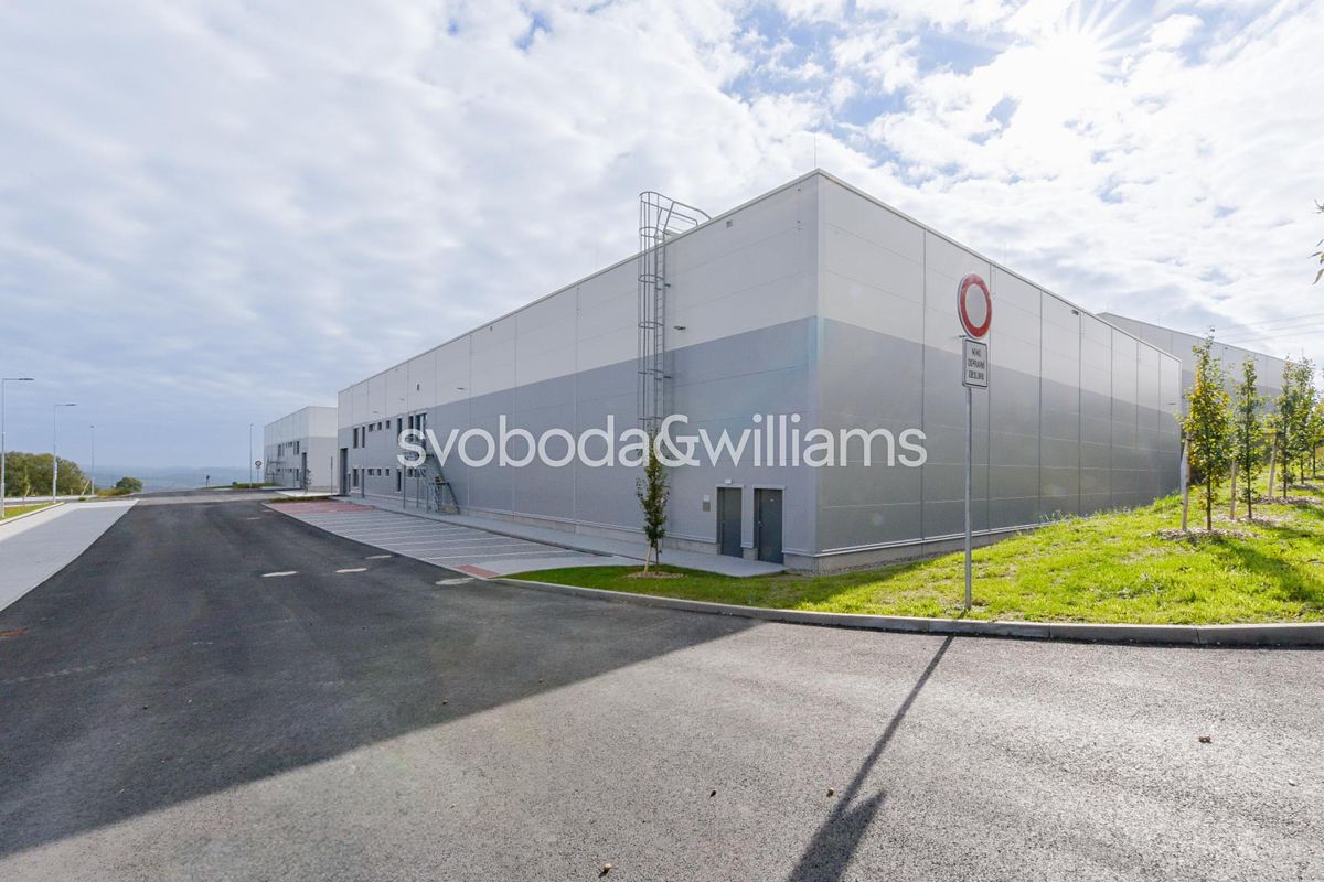 Pronájem skladového prostoru 3000 m² – fotografie 3