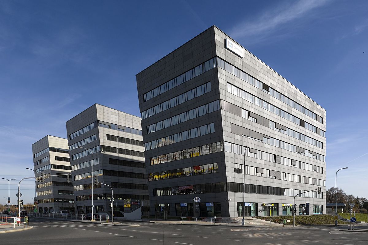 Pronájem kanceláře 246 m²