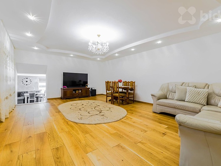 Будинок на продаж, 220 м² (5 з 36)