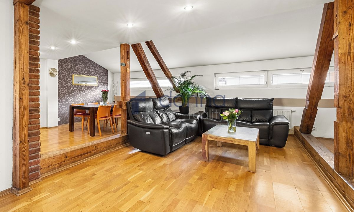 Prodej bytu 4+kk 145 m²
