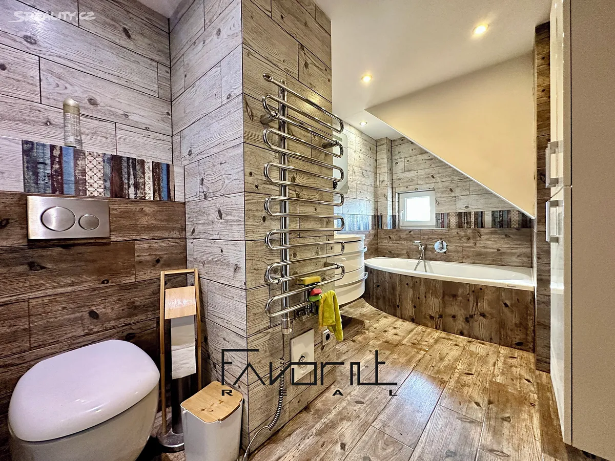 Prodej rodinného domu 178 m², pozemek 529 m² – pohled 3