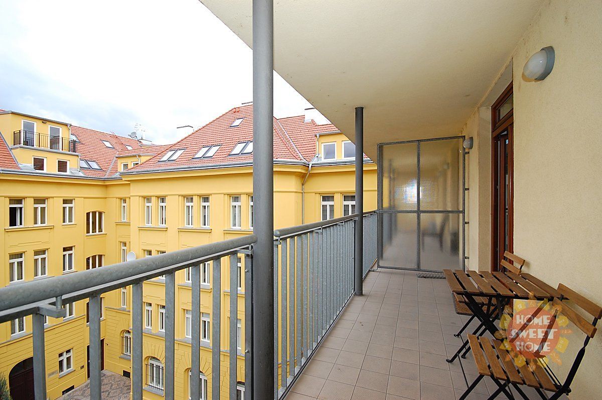 Pronájem kanceláře 147 m² – fotografie 2