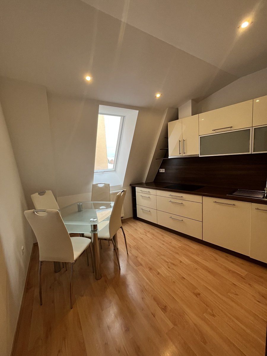Pronájem bytu 3+1 76 m²
