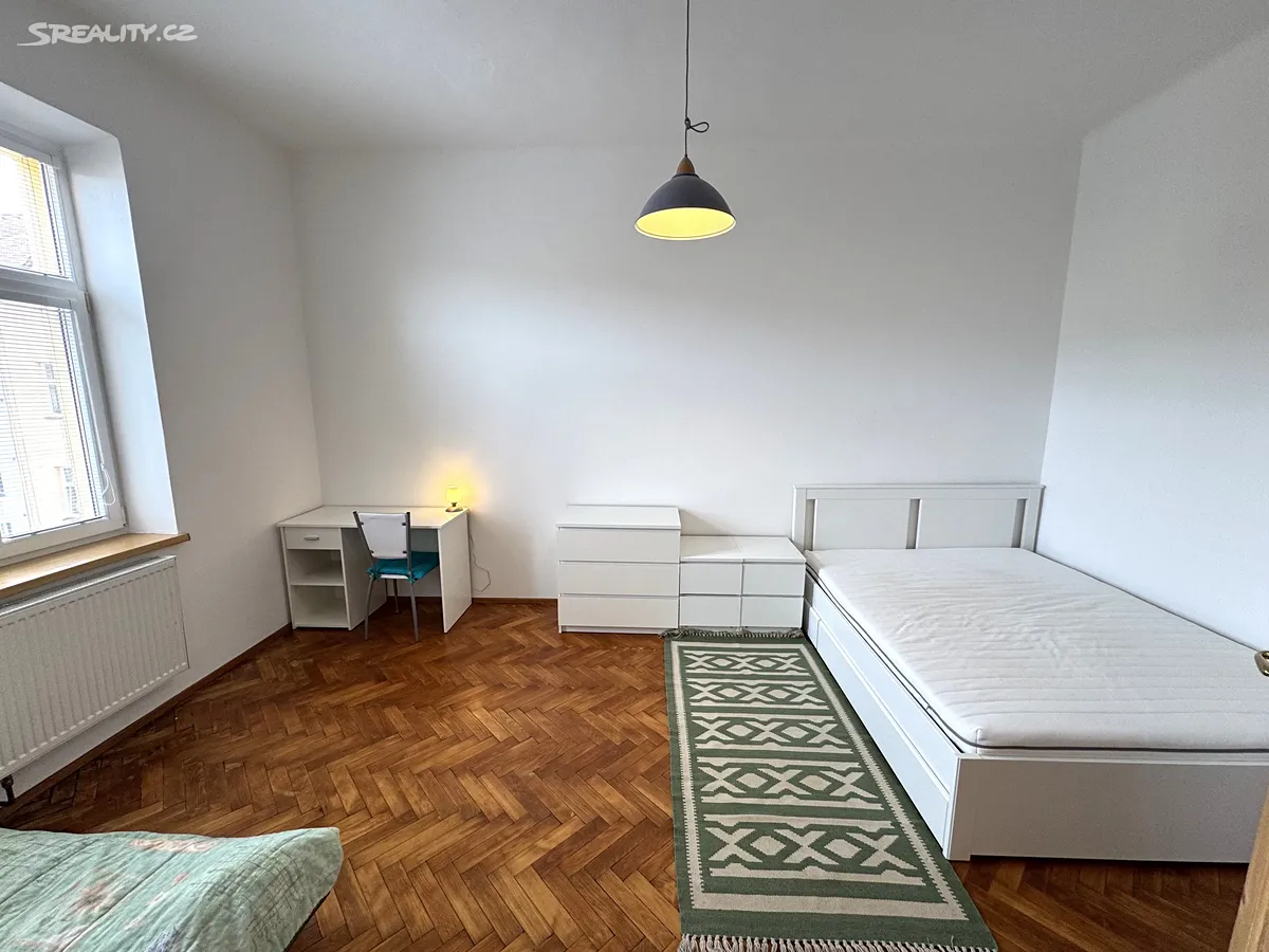 Pronájem bytu 2+kk 48 m² – pohled 3