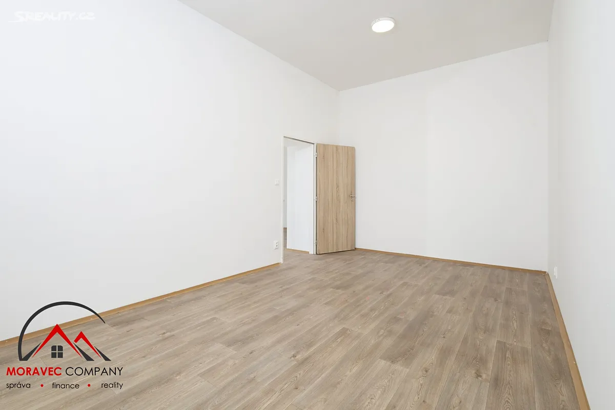 Pronájem bytu 2+kk 65 m² – pohled 6