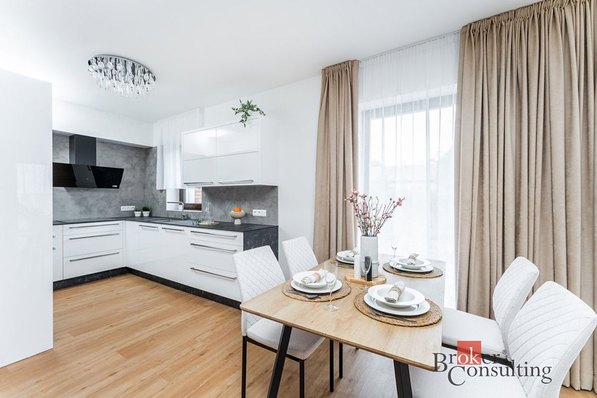 Prodej rodinného domu 170 m², pozemek 338 m² – fotografie 3