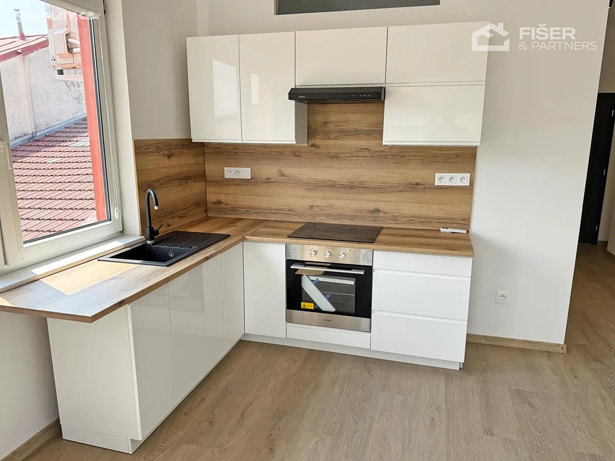 Pronájem bytu 2+kk 45 m², Valašské Meziříčí