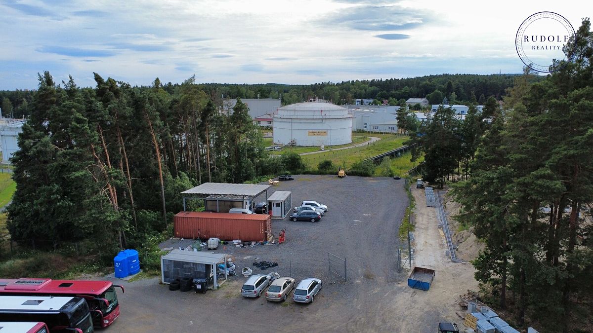 Pronájem komerčního pozemku 1800 m² – fotografie 3