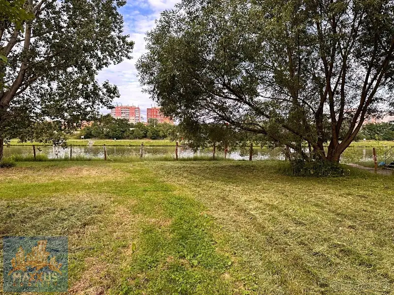 Pronájem komerčního pozemku 200 m², Praha – náhled fotky 3