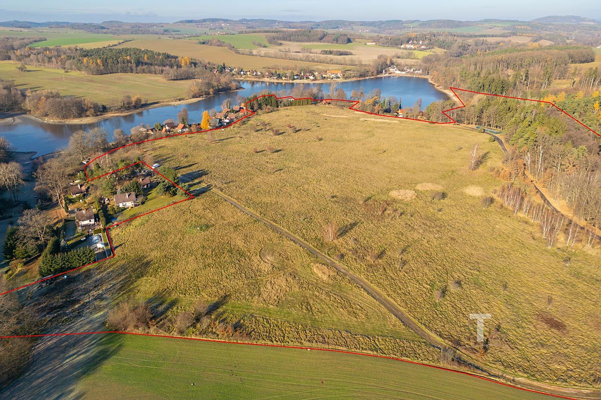 Prodej stavebního pozemku 134009 m² – fotografie 3