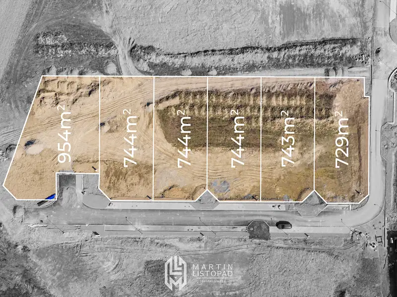 Prodej stavebního pozemku 729 m², Komárov – náhled fotky 2