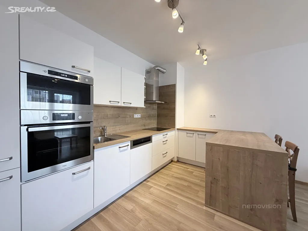 Pronájem bytu 2+kk 49 m², Brno