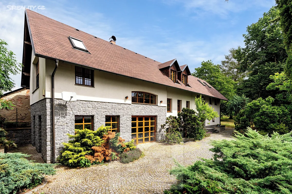 Prodej rodinného domu 432 m², pozemek 5730 m² – pohled 4