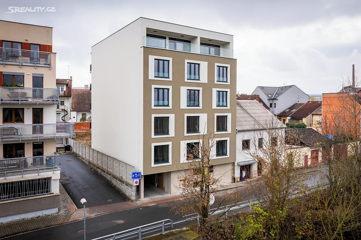 Pronájem bytu 2+kk 54 m² - Widok 3