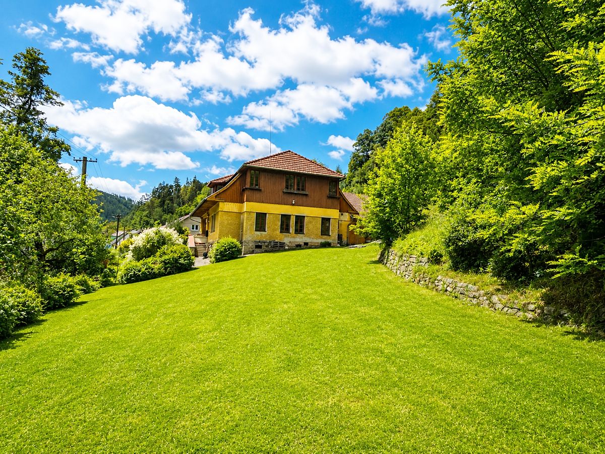 Prodej vily 200 m², pozemek 1168 m²