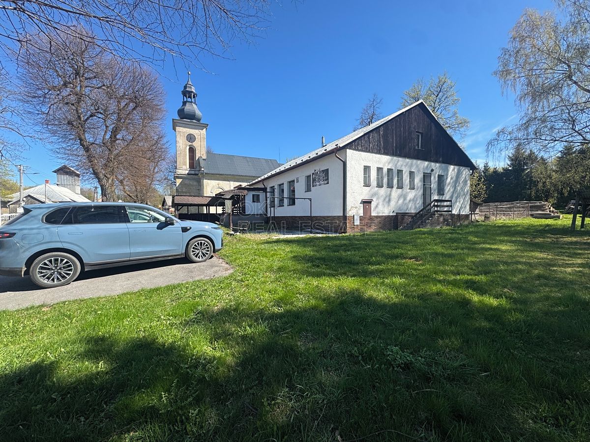 Prodej rodinného domu 192 m², pozemek 1669 m² – fotografie 3