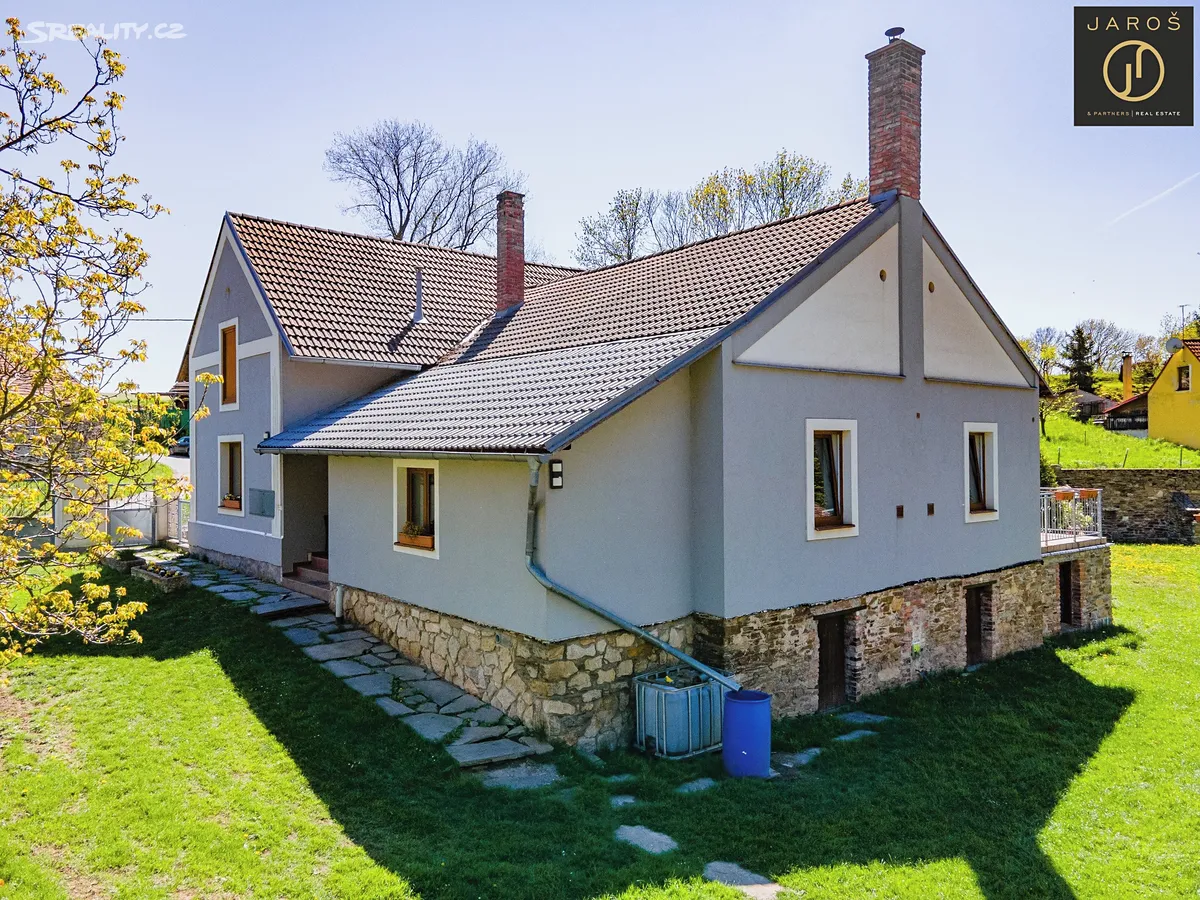 Prodej rodinného domu 167 m², pozemek 5209 m² – pohled 3