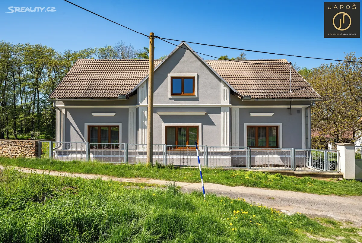 Prodej rodinného domu 167 m², pozemek 5209 m² – pohled 2