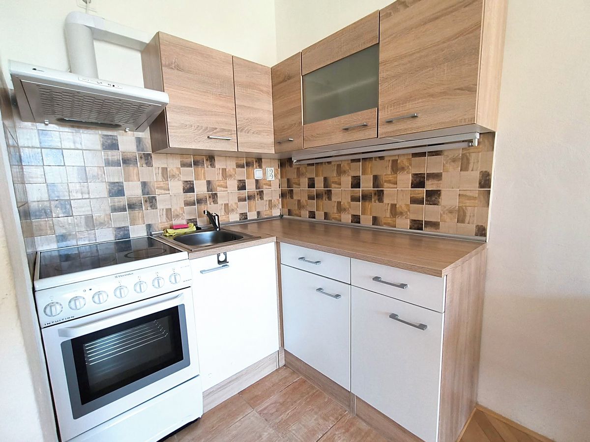 Pronájem bytu 2+kk 42 m²