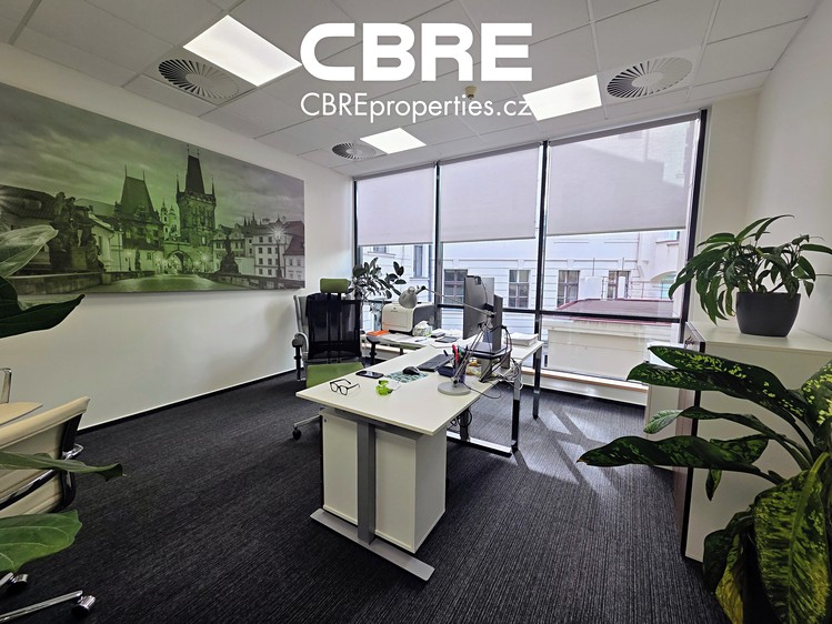 Комерційне приміщення в оренду, 369 м² (4 з 5)