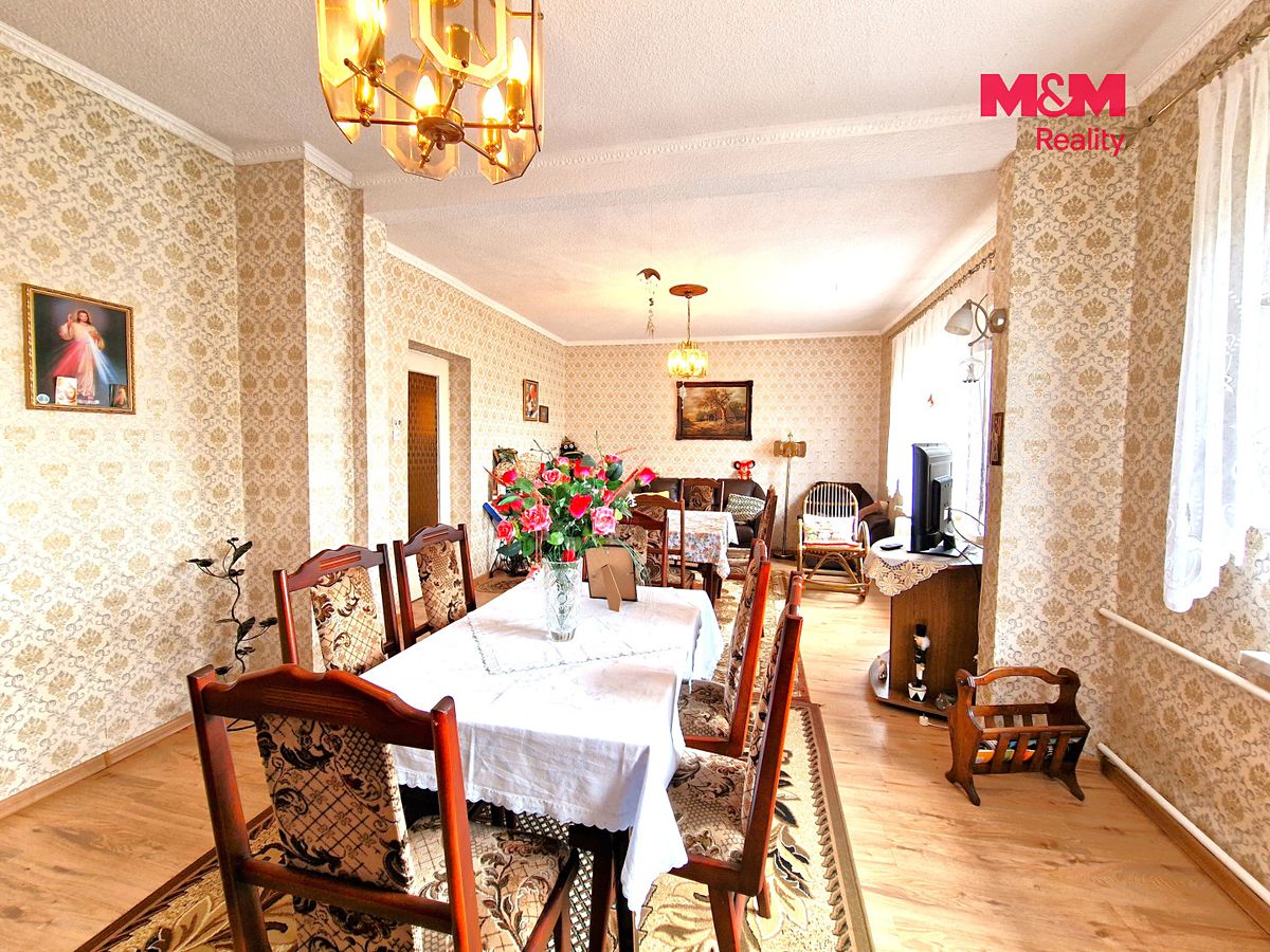 Prodej rodinného domu 160 m², pozemek 1435 m² – fotografie 2