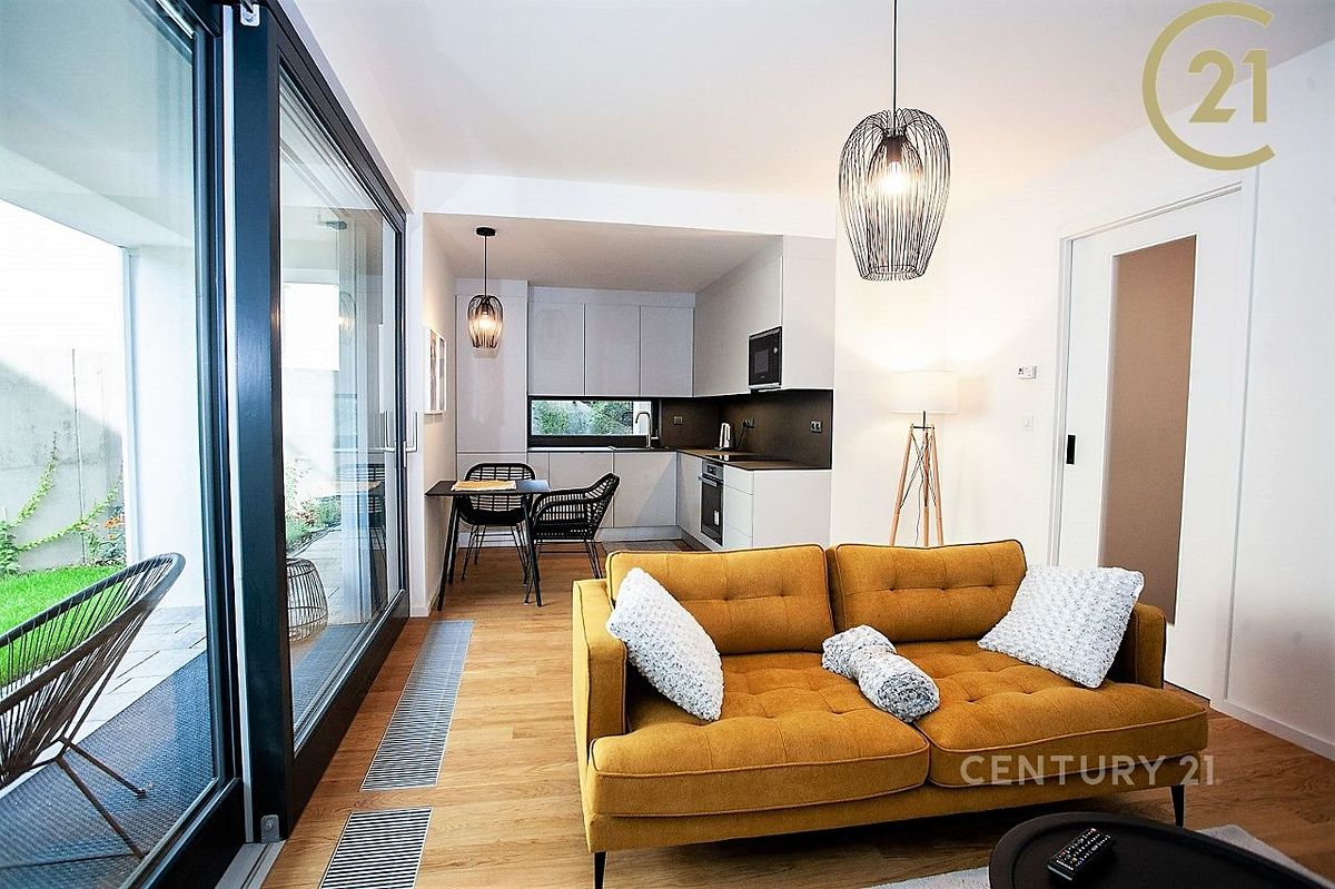 Pronájem bytu 2+kk 57 m²