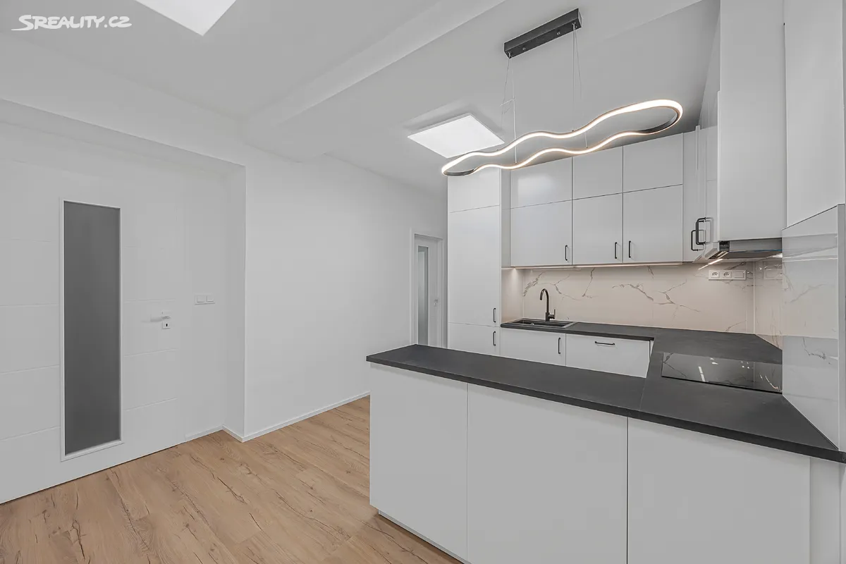 Prodej bytu 4+1 108 m², Pardubice