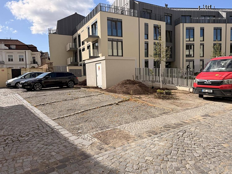 Pronájem nemovitosti, 8 m² (2 z 5)