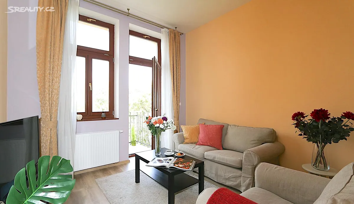 Pronájem bytu 3+kk 66 m² – pohled 2