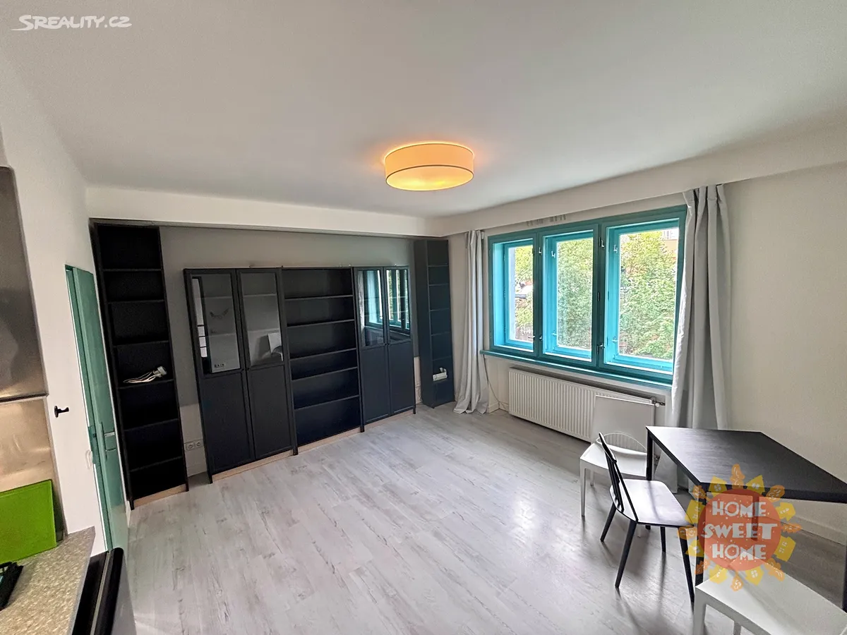 Pronájem bytu 2+kk 34 m² – pohled 3
