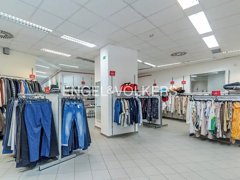 Pronájem obchodního prostoru 323 m², Praha – náhled fotky 2