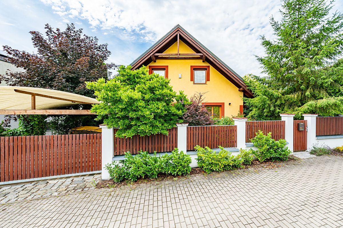 Prodej rodinného domu 170 m², pozemek 560 m² – fotografie 5