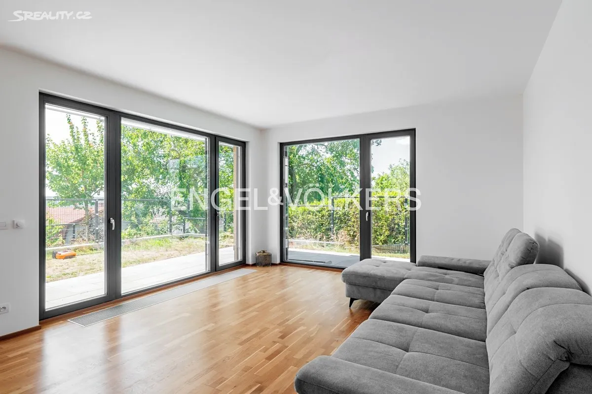 Pronájem bytu 4+kk 120 m², Praha