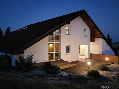 Prodej  rodinného domu 267 m², pozemek 1 999 m²