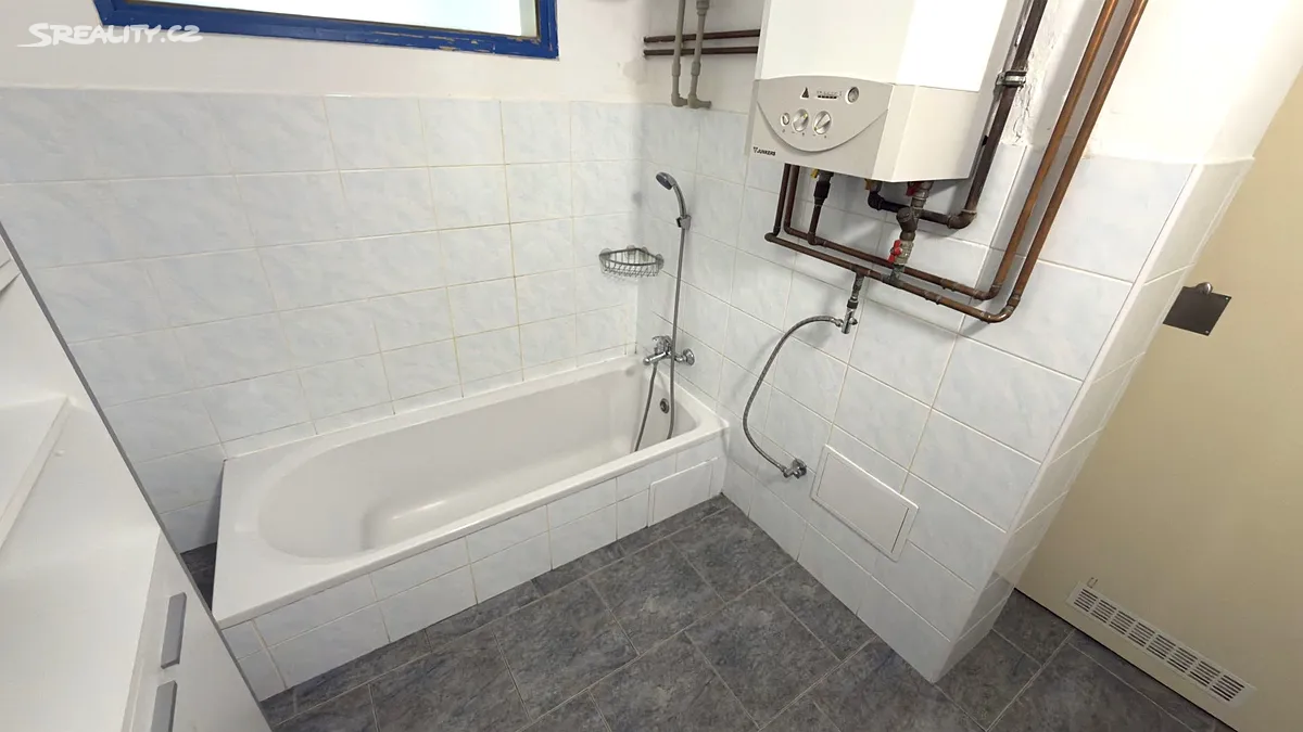 Pronájem bytu 3+1 82 m² - Widok 5
