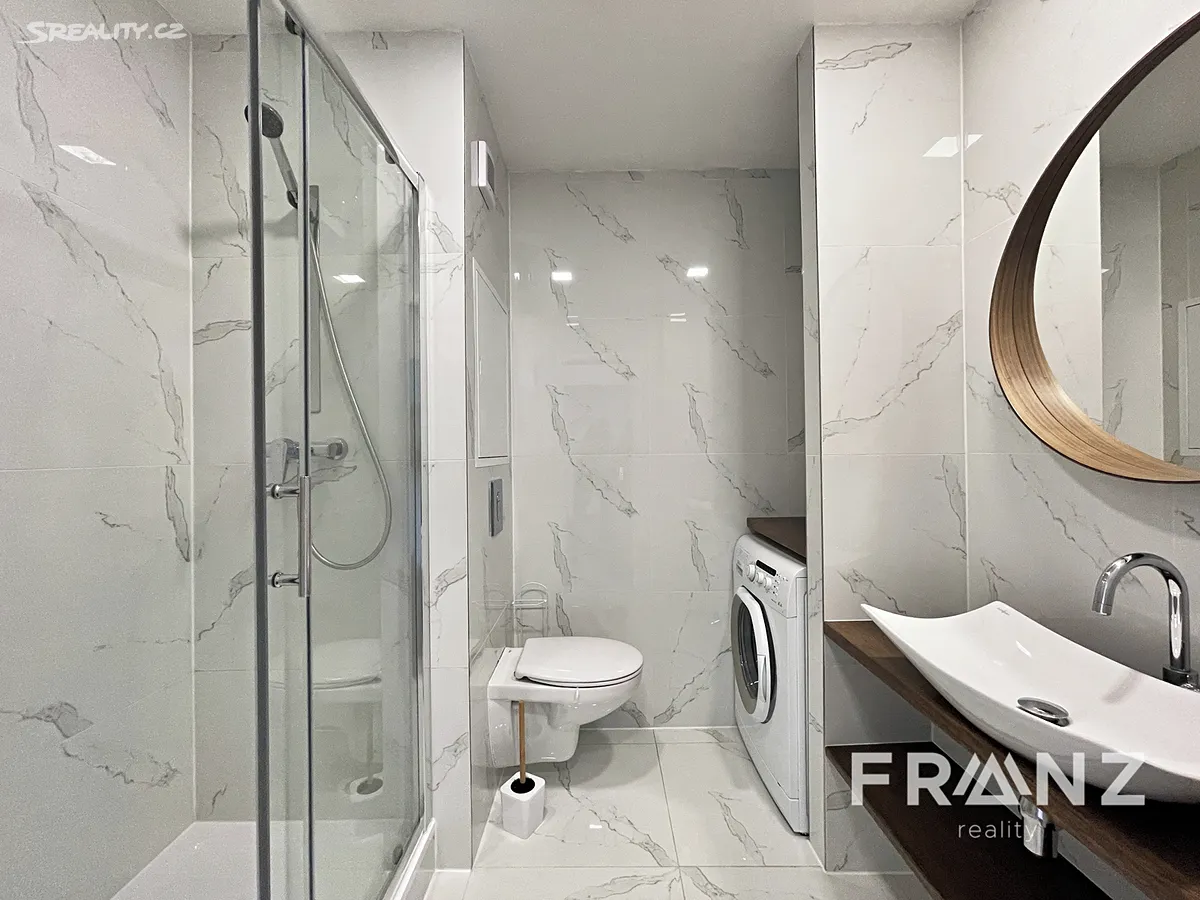 Pronájem bytu 1+1 39 m² - Widok 5