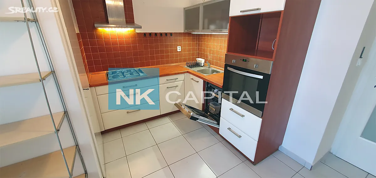 Pronájem bytu 3+1 100 m², Praha