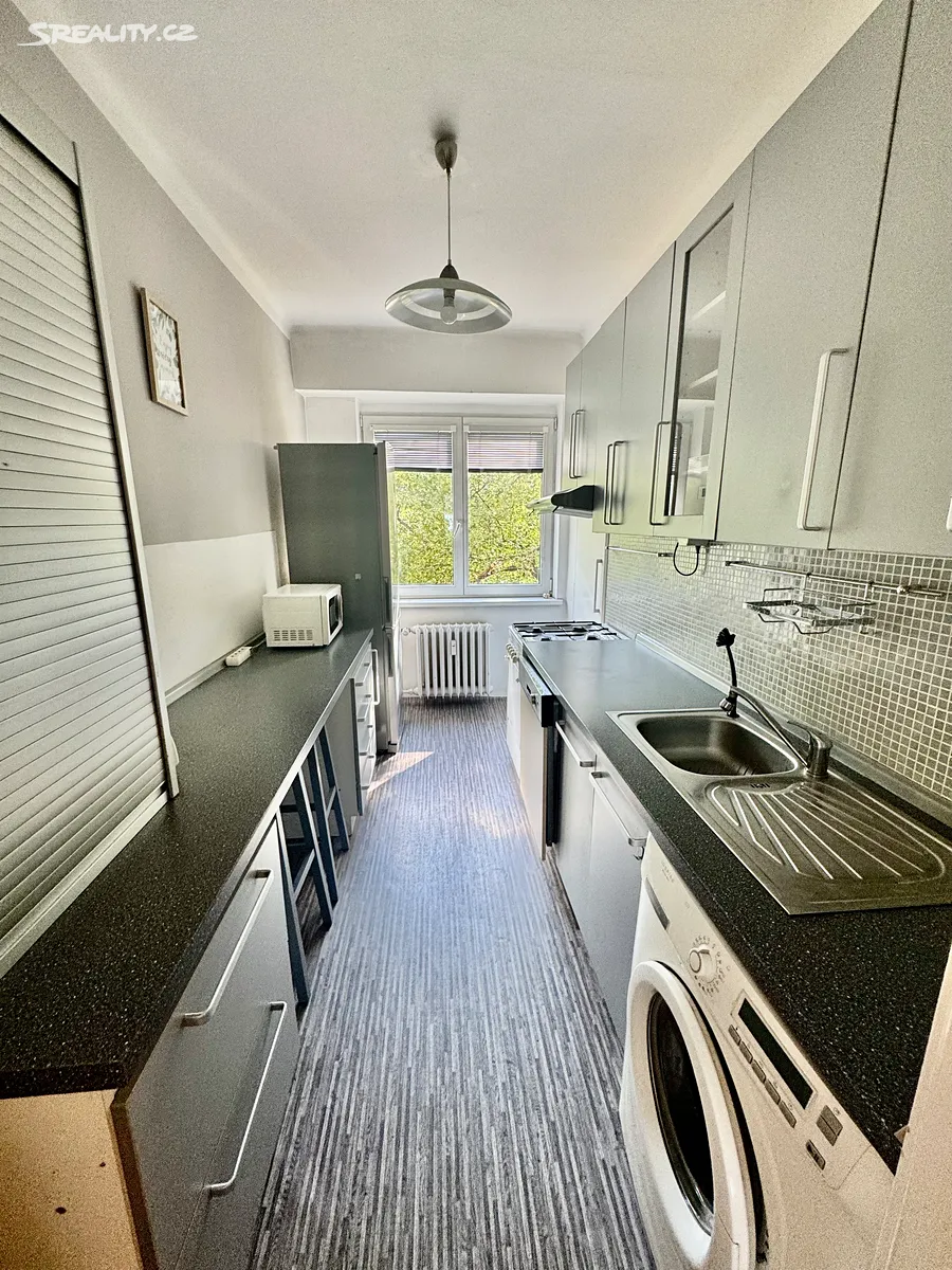 Pronájem bytu 3+1 73 m², Praha