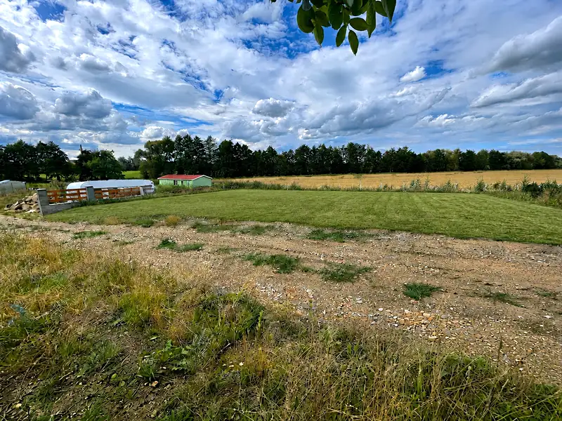 Prodej stavebního pozemku 900 m², Nový Bydžov – náhled fotky 2