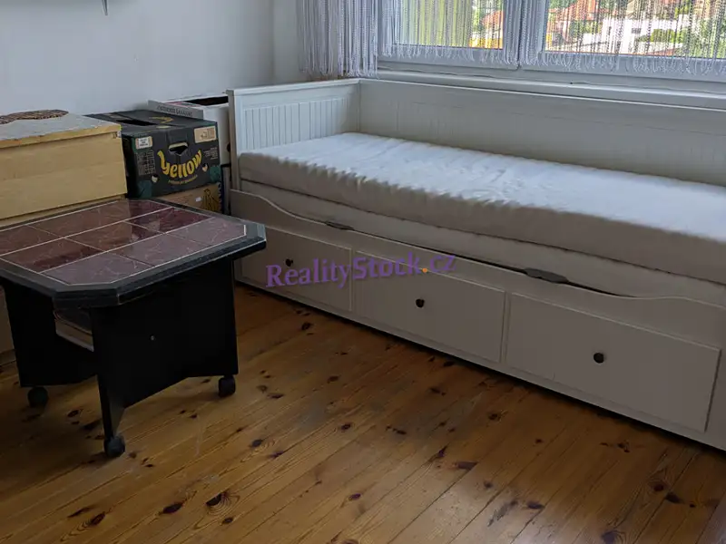 Prodej bytu 1+kk 30 m², Praha – náhled fotky 1