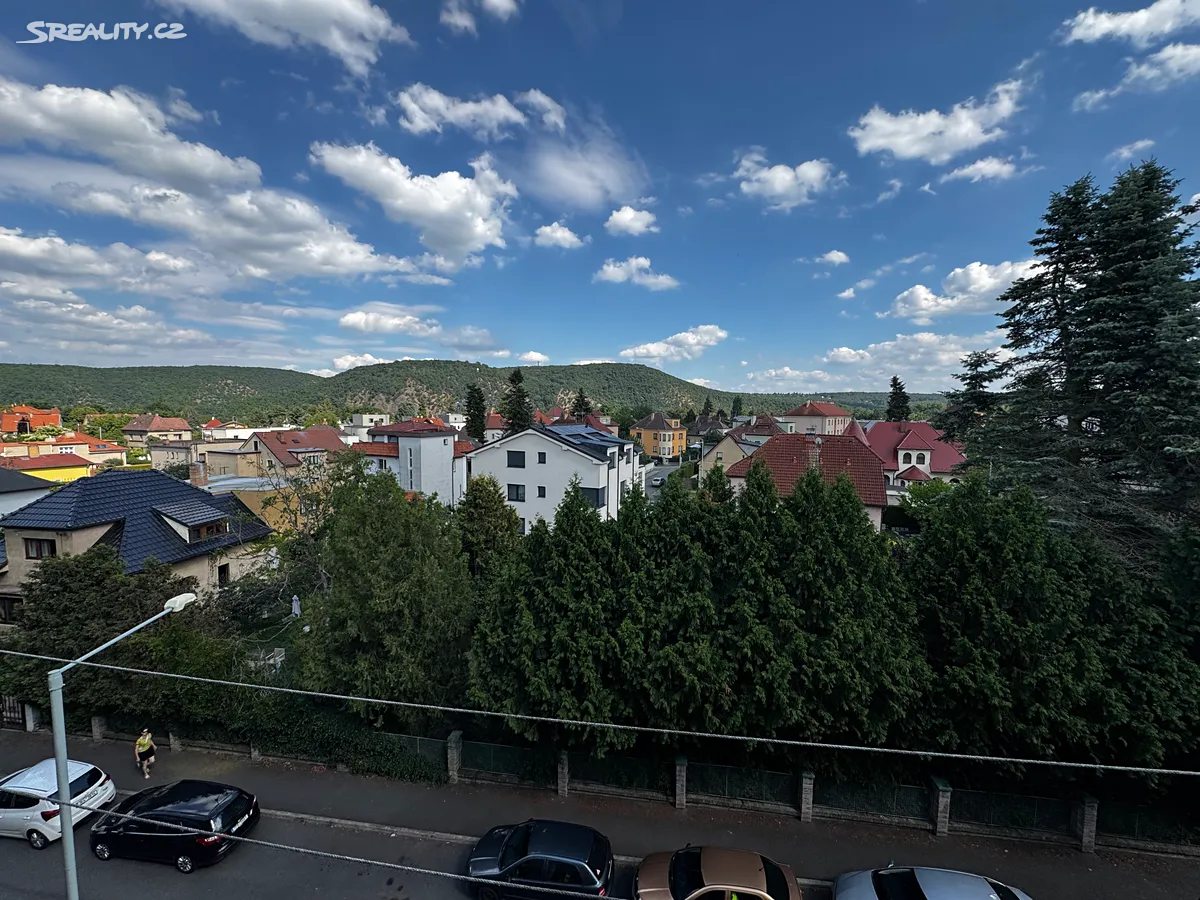 Pronájem bytu 1+1 38 m², Praha