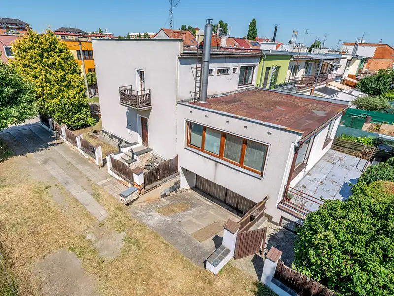 Prodej rodinného domu 255 m², pozemek 447 m², Prostějov – náhled fotky 2