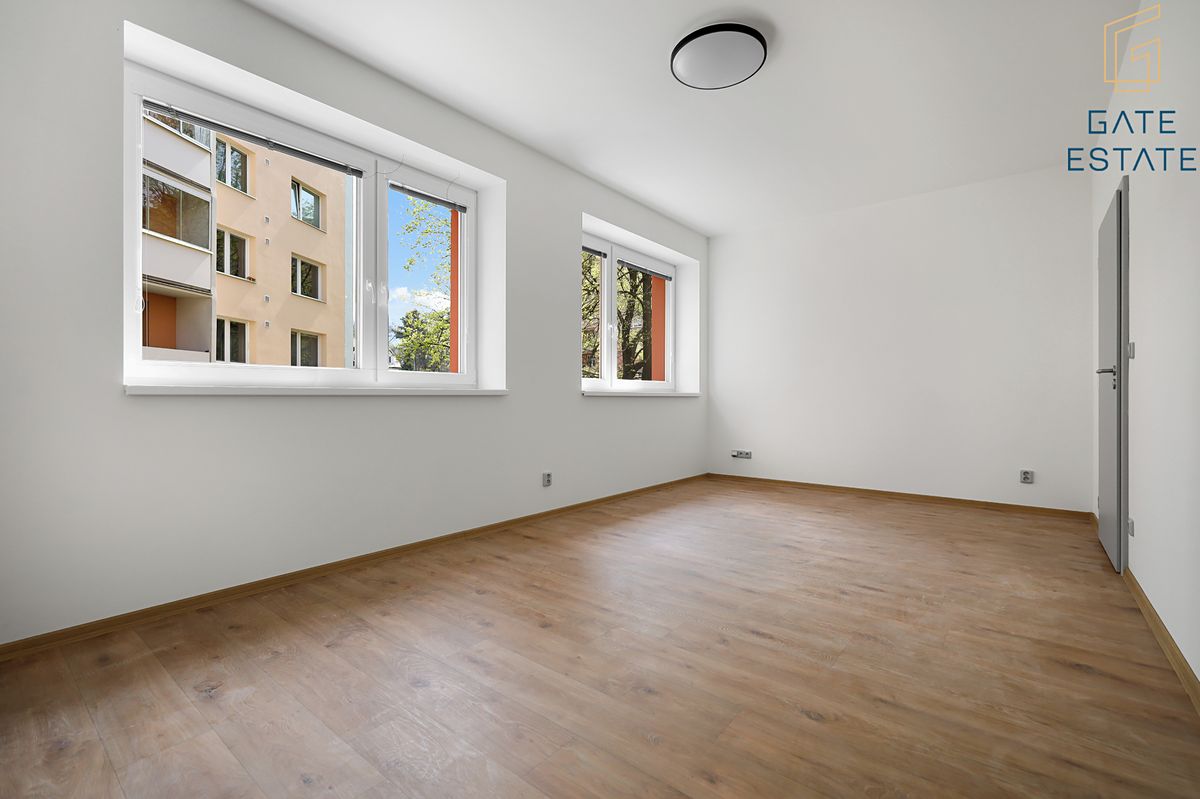 Pronájem bytu 2+kk 75 m² – fotografie 2